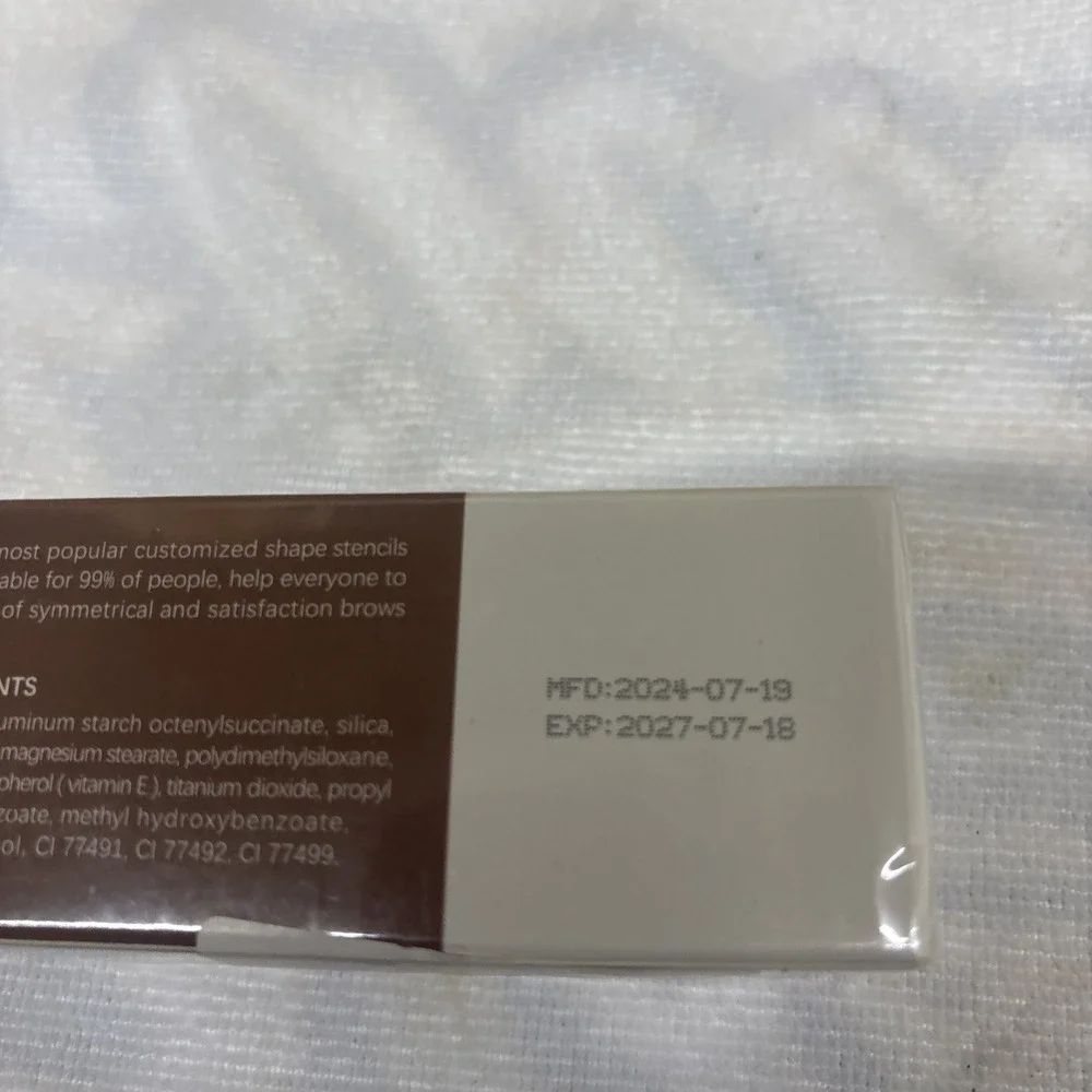 Eyebrow Powder Stencil & Concealer Kit. Exp: 07/18/2027